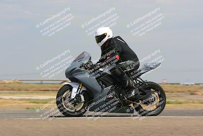 media/Sep-10-2023-Pacific Track Time (Sun) [[44210541ad]]/Group B/1220pm (Wheelie Bump)/